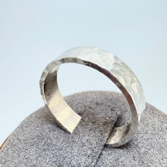 VTG Solid Sterling Silver 925 Hammered Finish Band Ring Size 9.25 - Picture 7 of 11